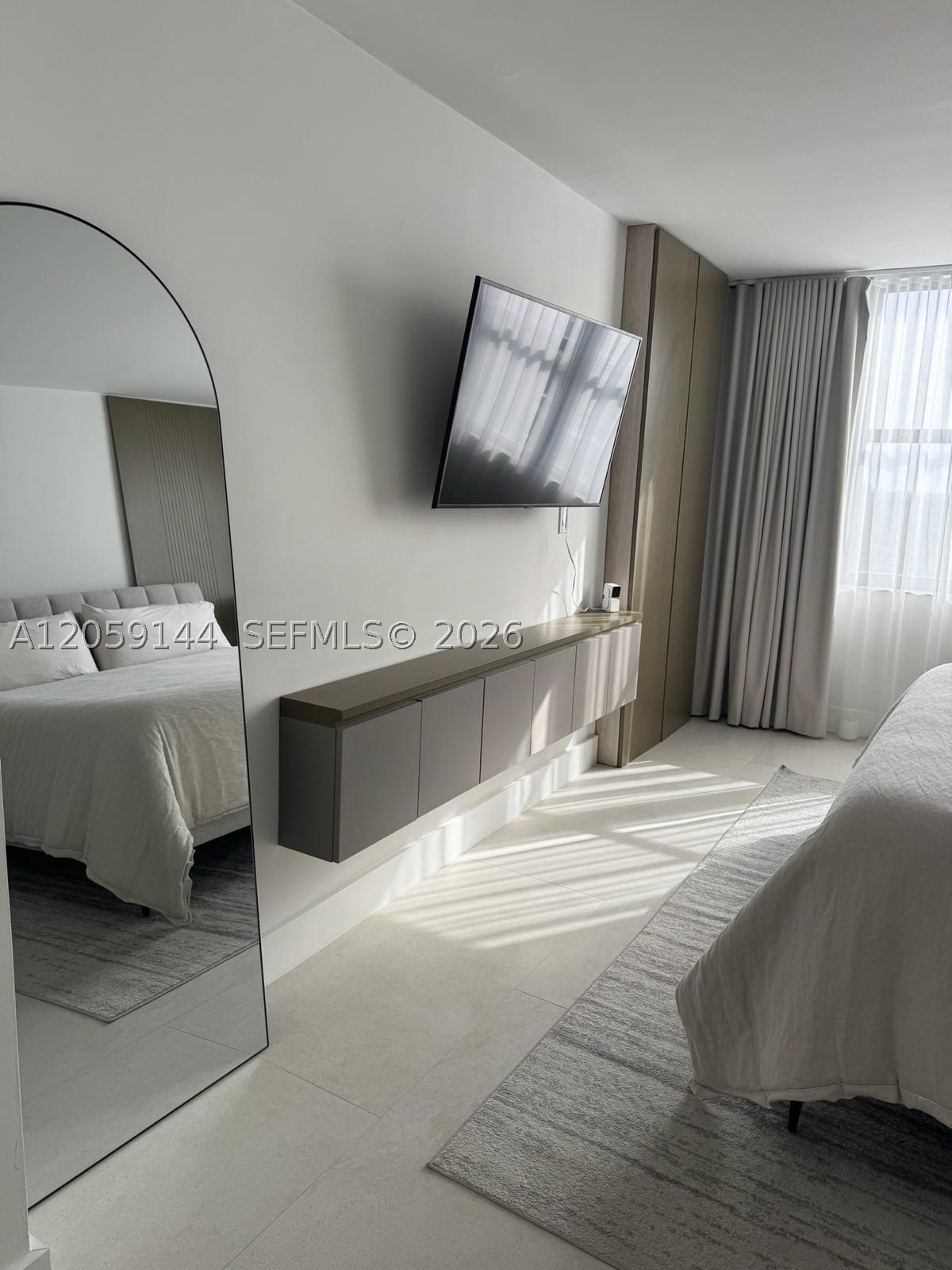 image Brickell Bay Club7