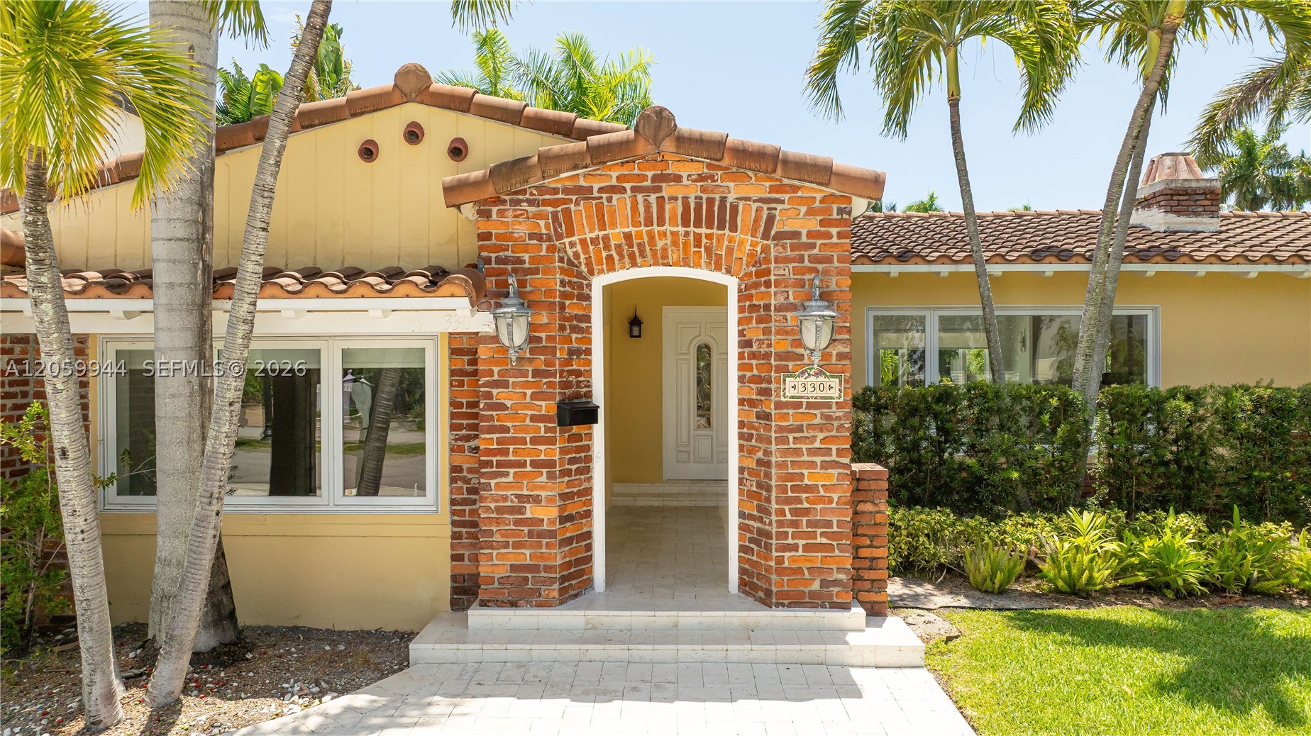 330 Coconut Isle Dr Fort Lauderdale, FL 33301