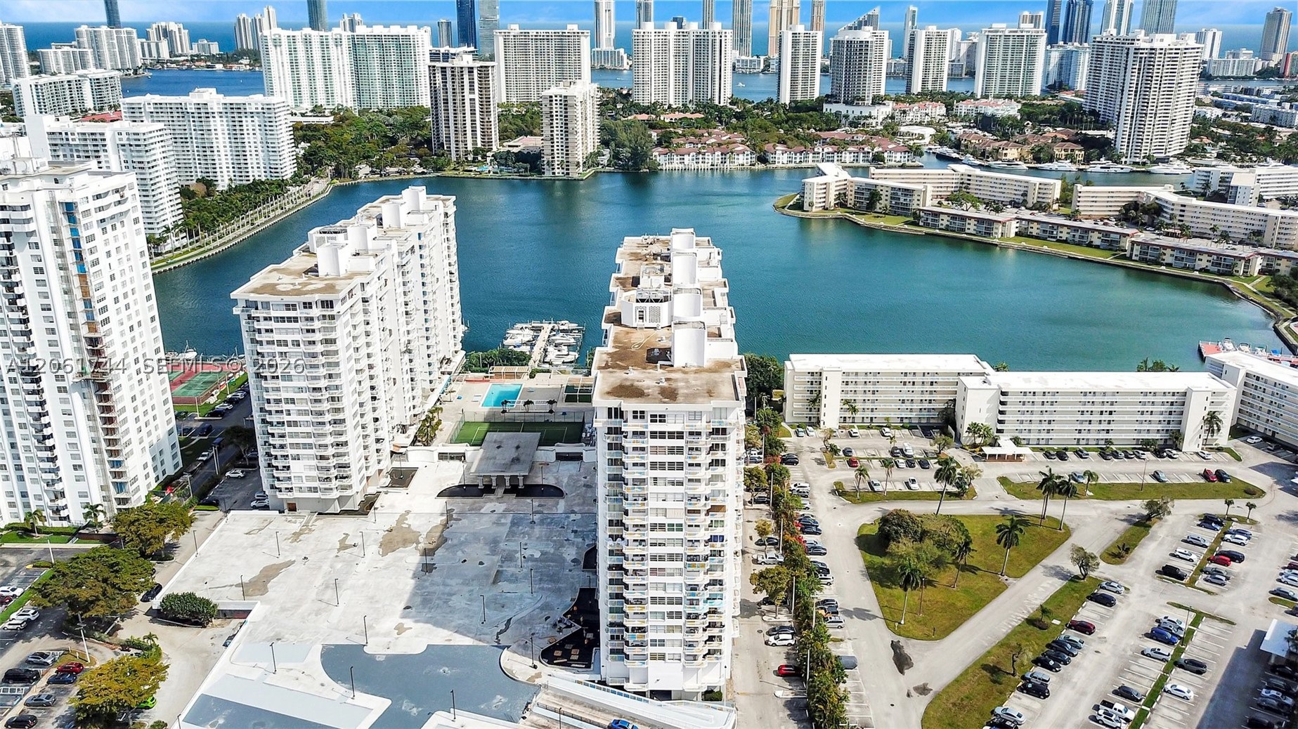 18051 Biscayne Blvd #801