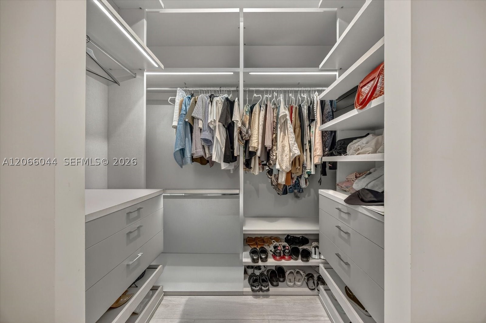 2821 S Bayshore Dr #11B Miami, FL 33133