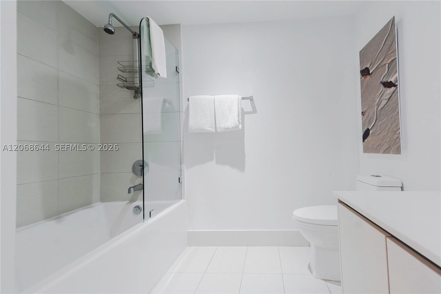 image Beachwalk Condominium17