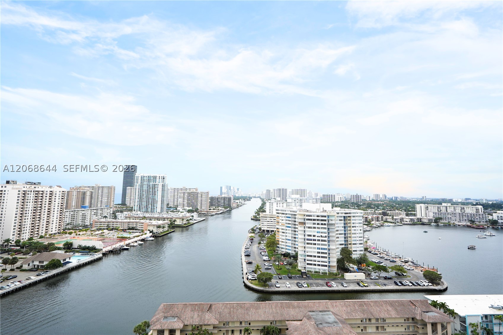 image Beachwalk Condominium18