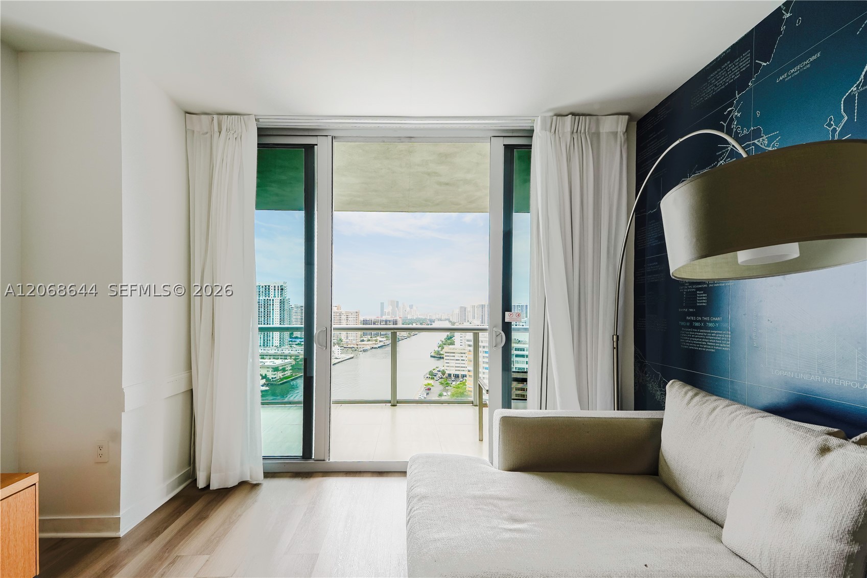 image Beachwalk Condominium21