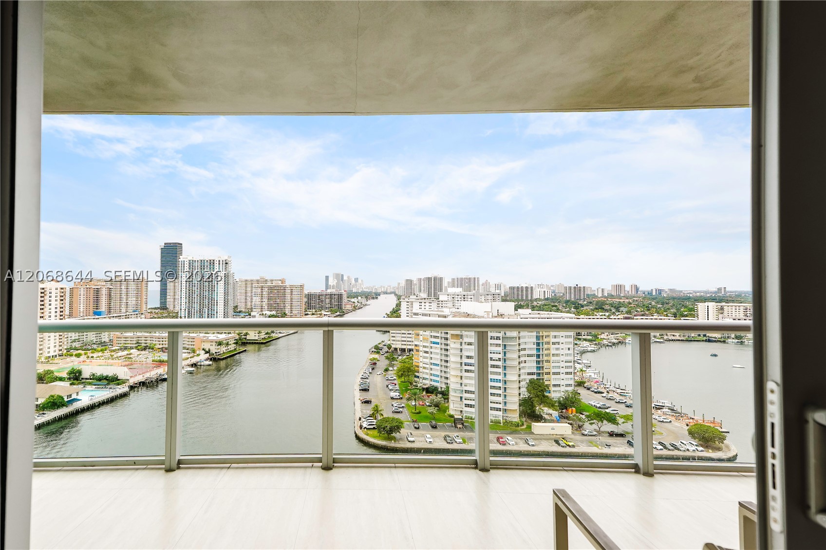 image Beachwalk Condominium22