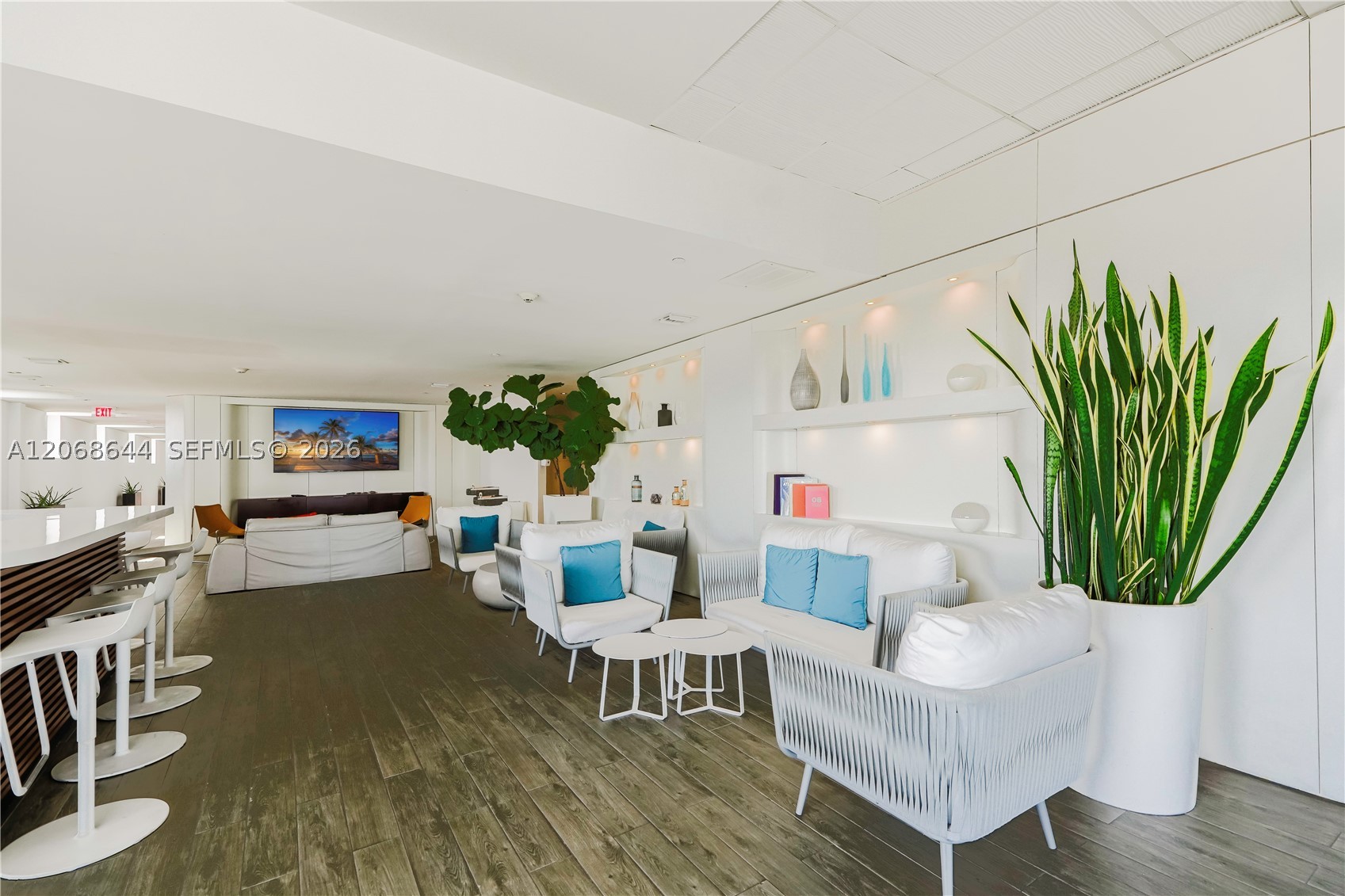 image Beachwalk Condominium27