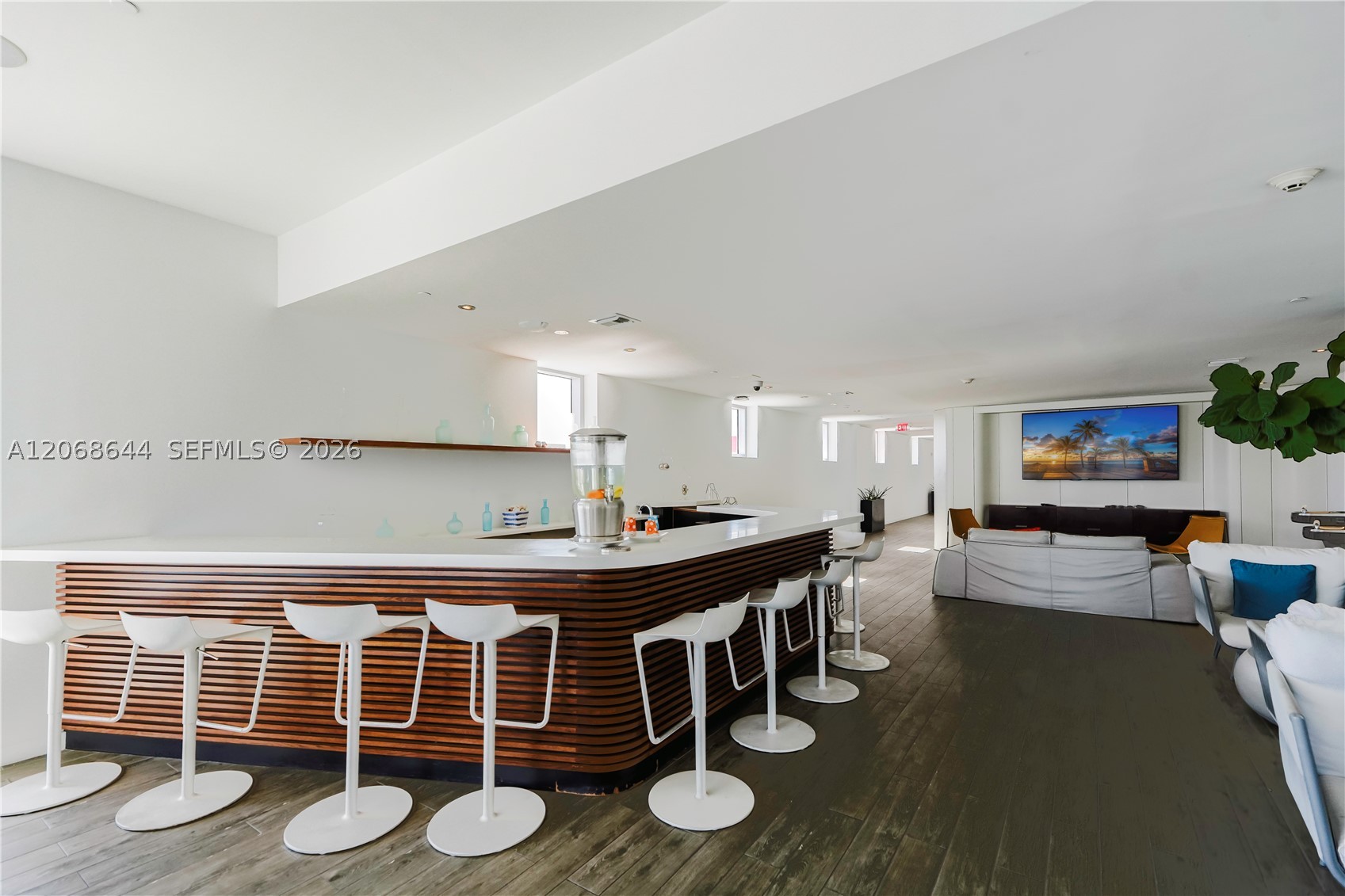 image Beachwalk Condominium28