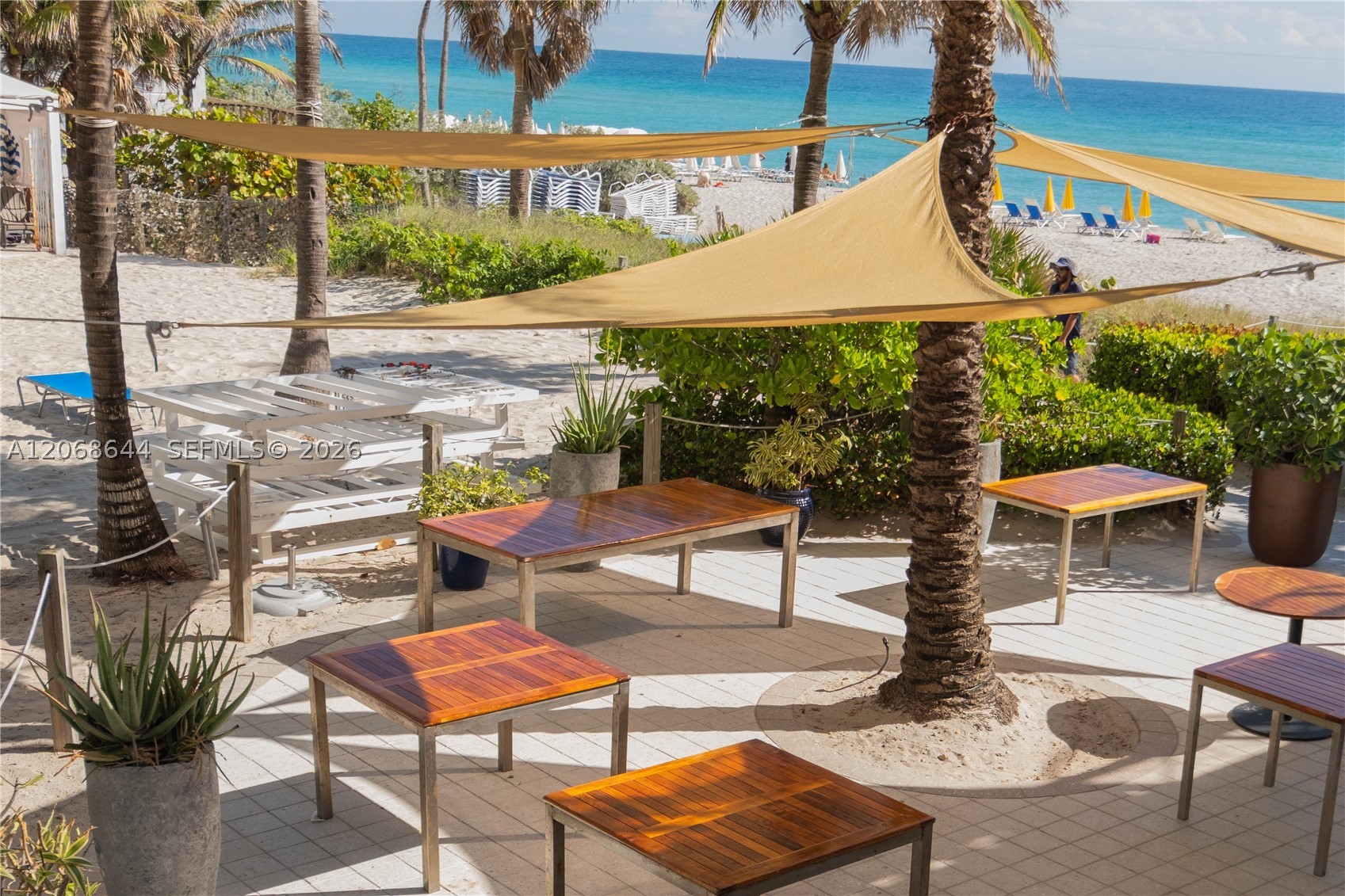 image Beachwalk Condominium40