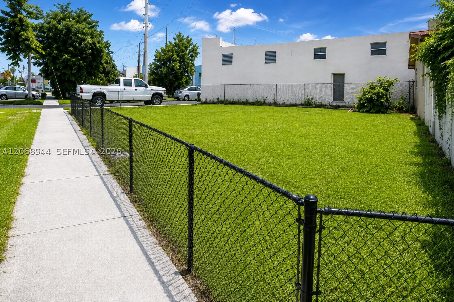 119 NW 3rd St