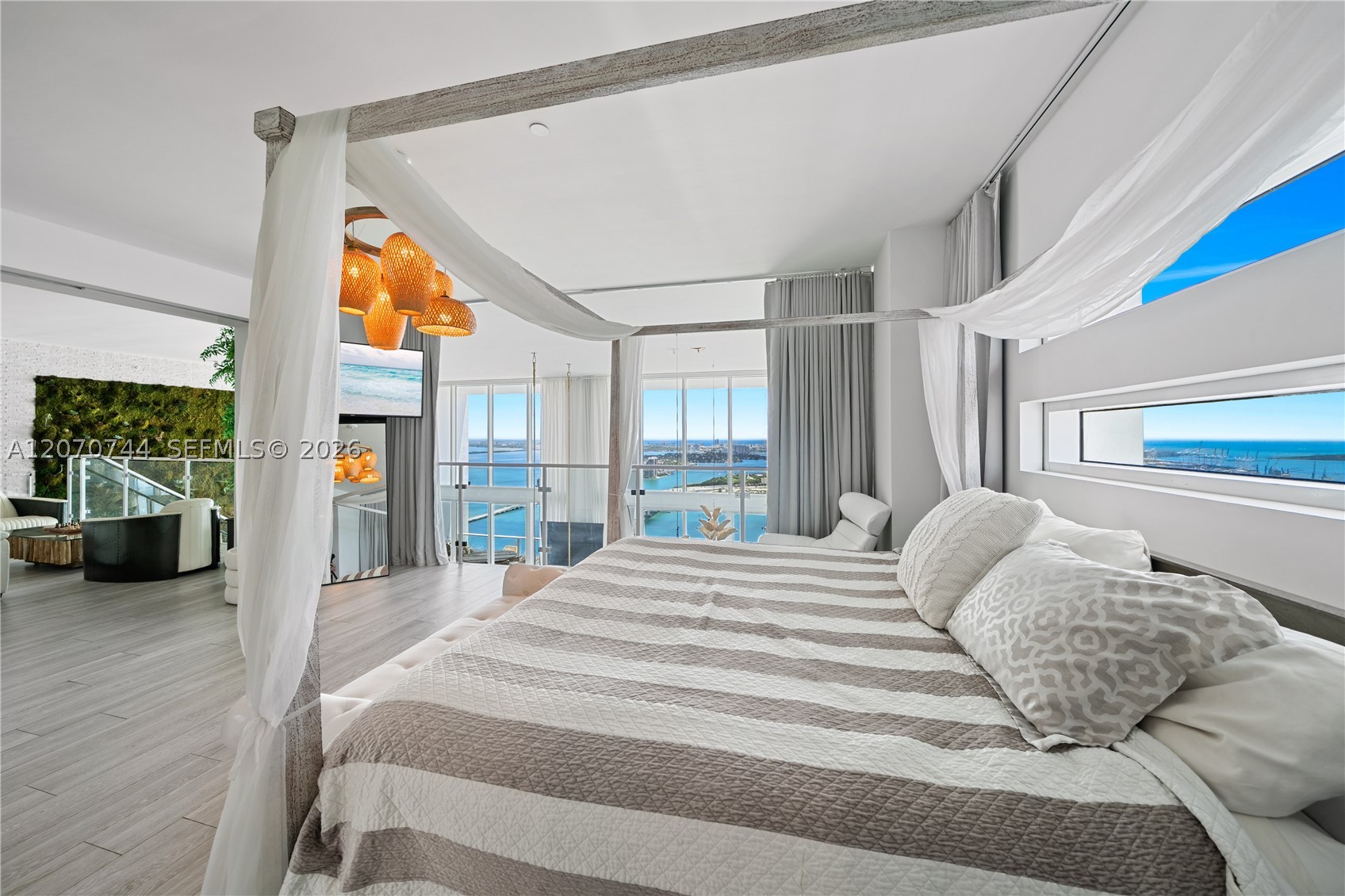 1040 Biscayne Blvd #4602 Miami, FL 33132