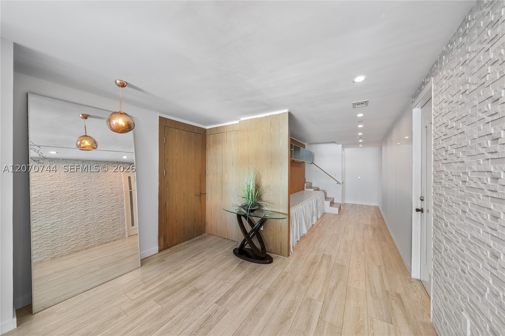 1040 Biscayne Blvd #4602 Miami, FL 33132
