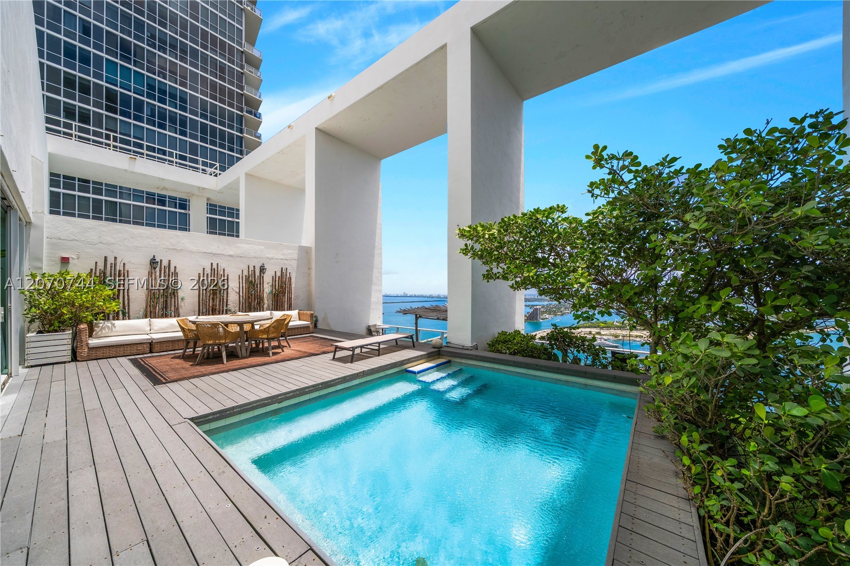 1040 Biscayne Blvd #4602 Miami, FL 33132