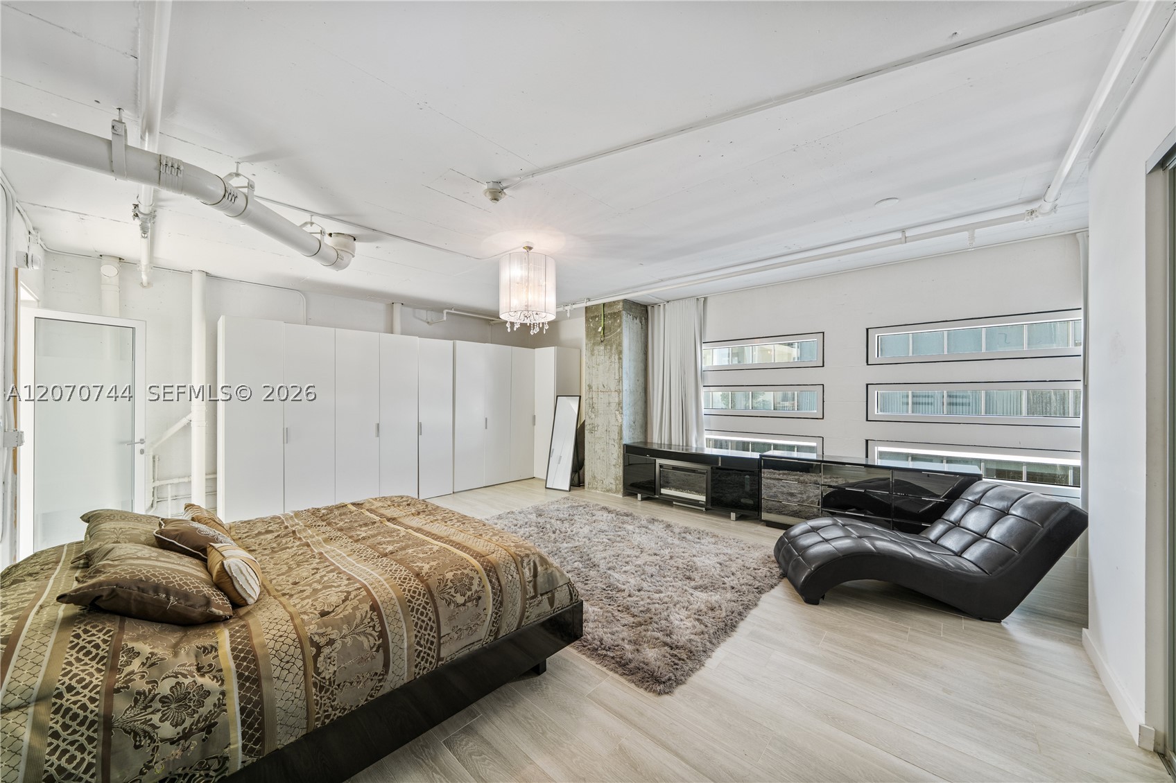 1040 Biscayne Blvd #4602 Miami, FL 33132