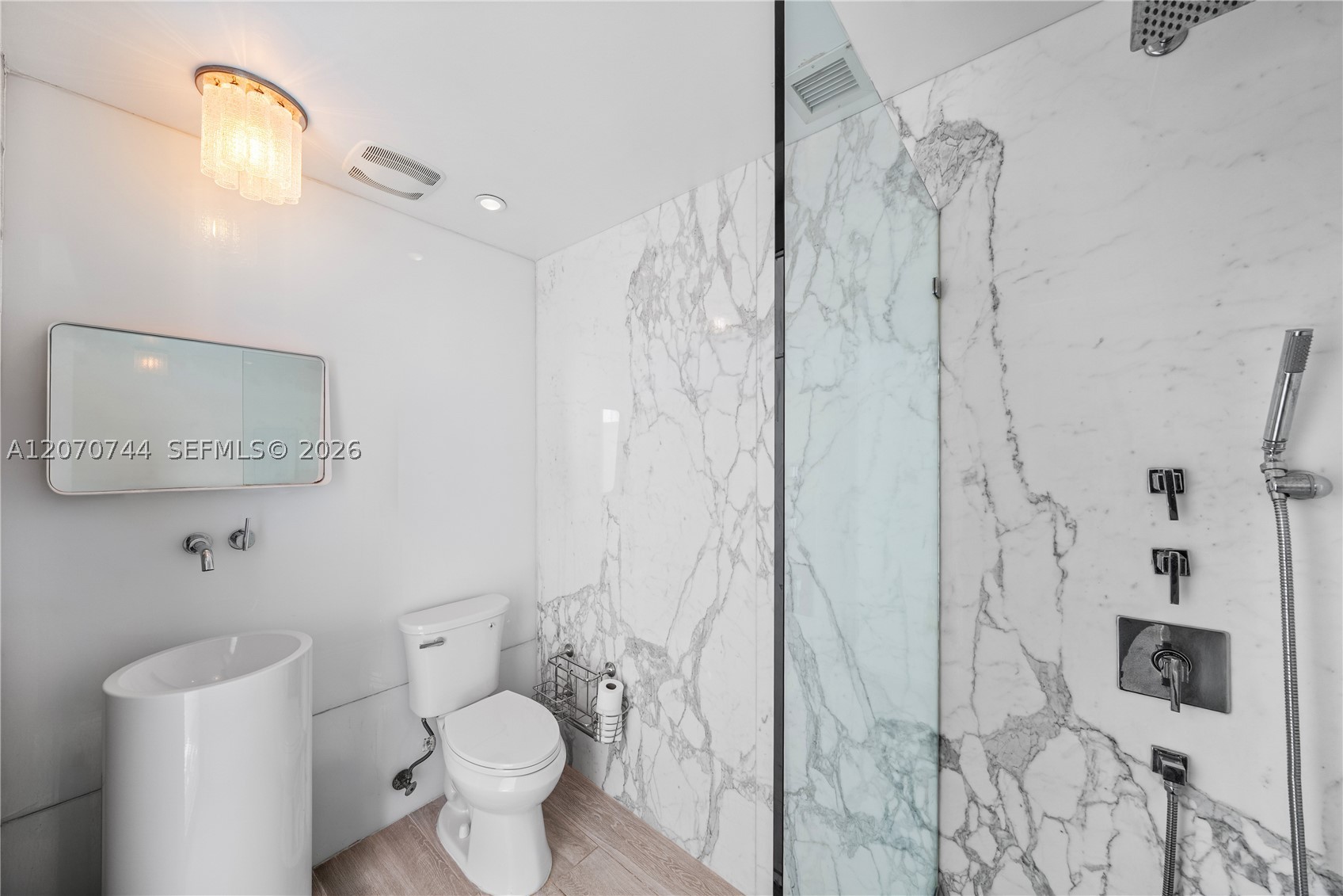1040 Biscayne Blvd #4602 Miami, FL 33132