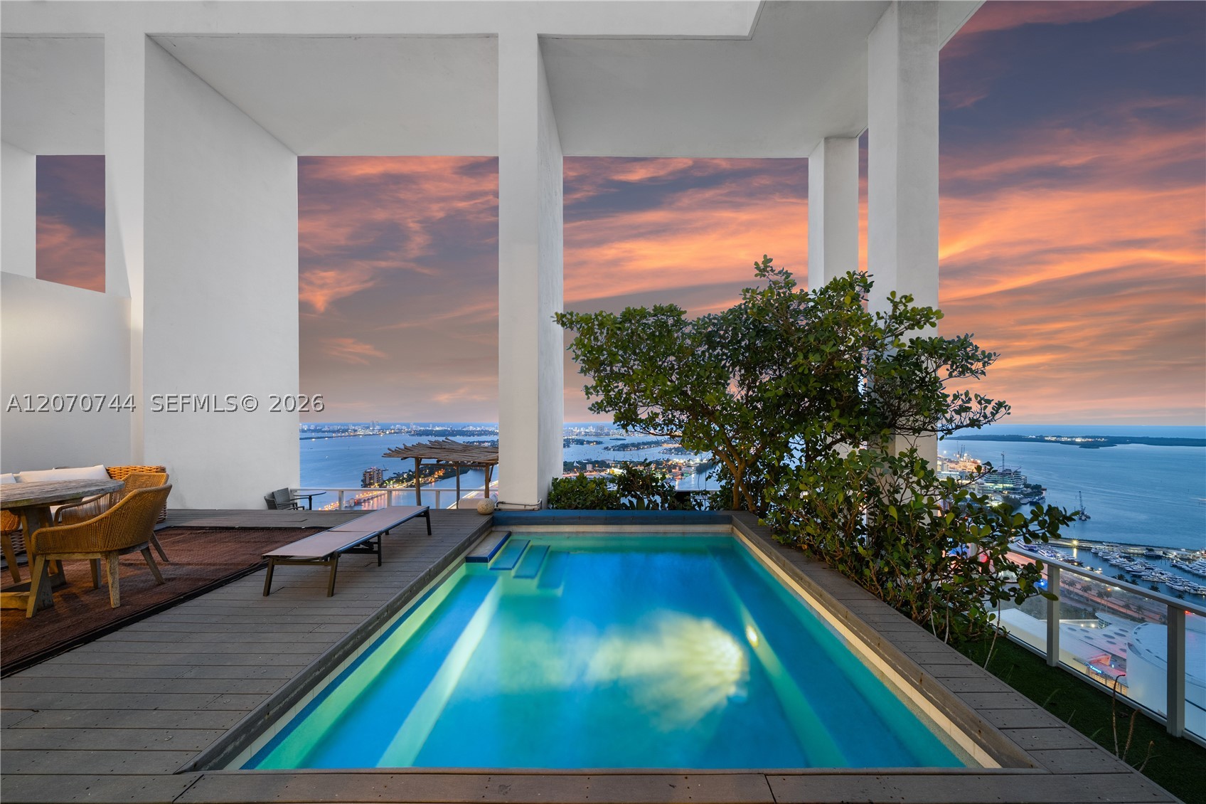 1040 Biscayne Blvd #4602 Miami, FL 33132