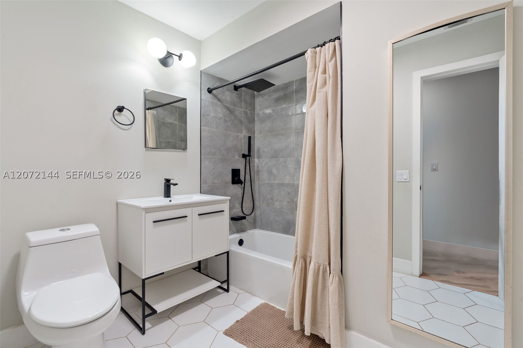 10650 NE 11th Ct Miami Shores, FL 33138