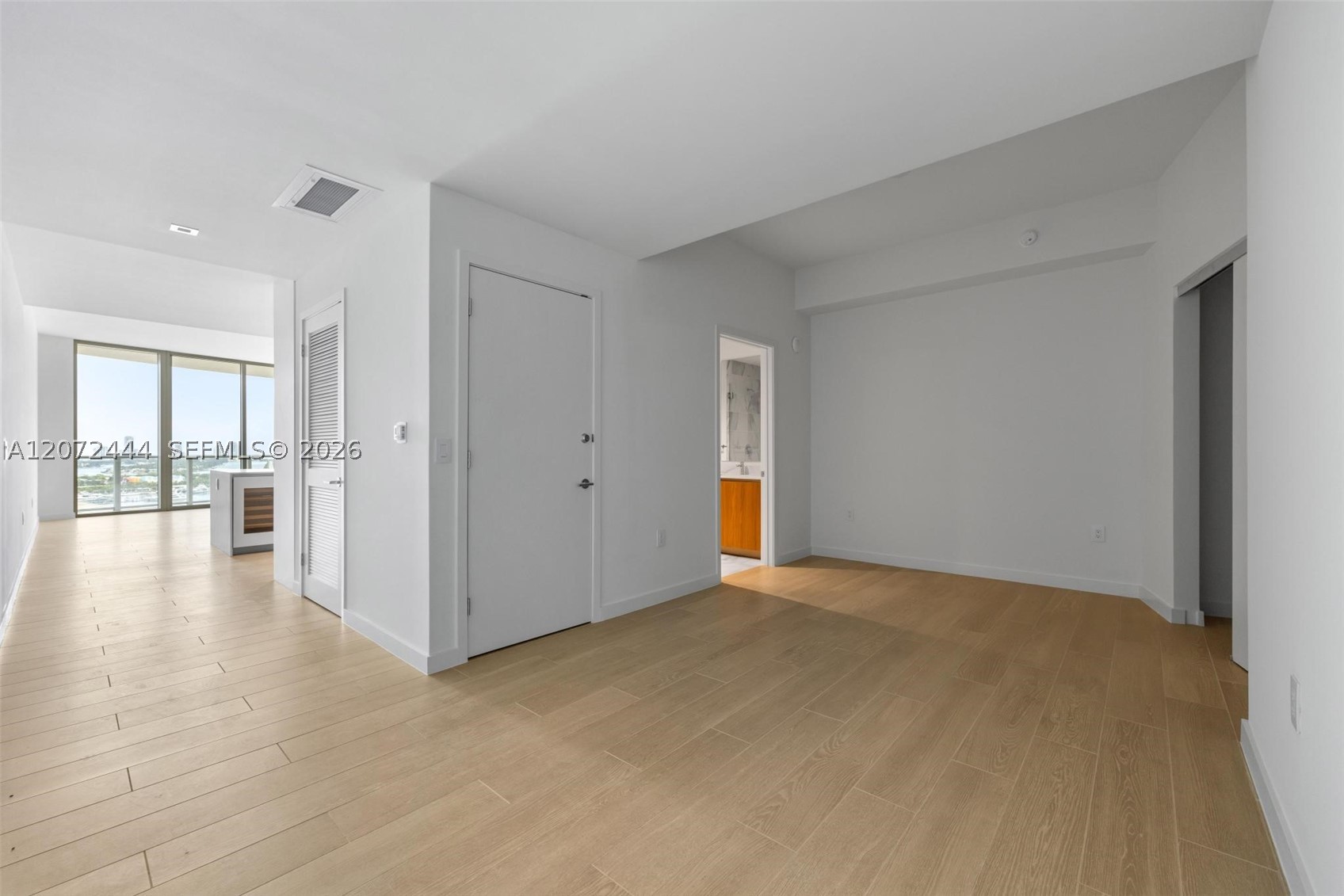 1400 Biscayne Blvd #1903 Miami, FL 33132