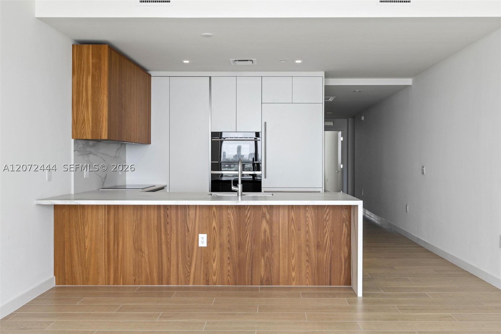 1400 Biscayne Blvd #1903 Miami, FL 33132