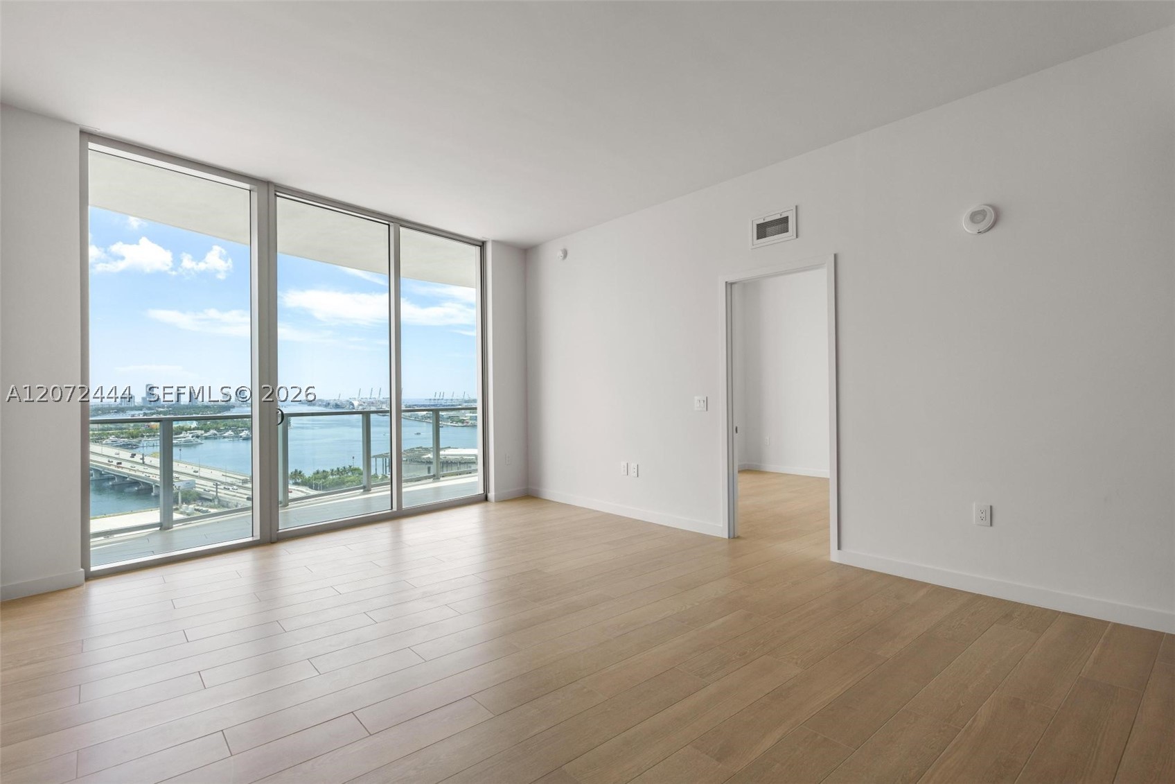 1400 Biscayne Blvd #1903 Miami, FL 33132
