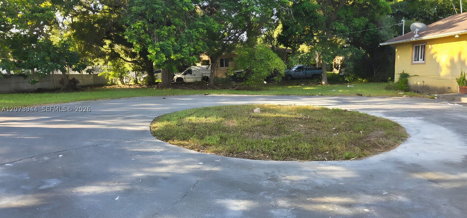 8150 NW 13th Ct Miami, FL 33147