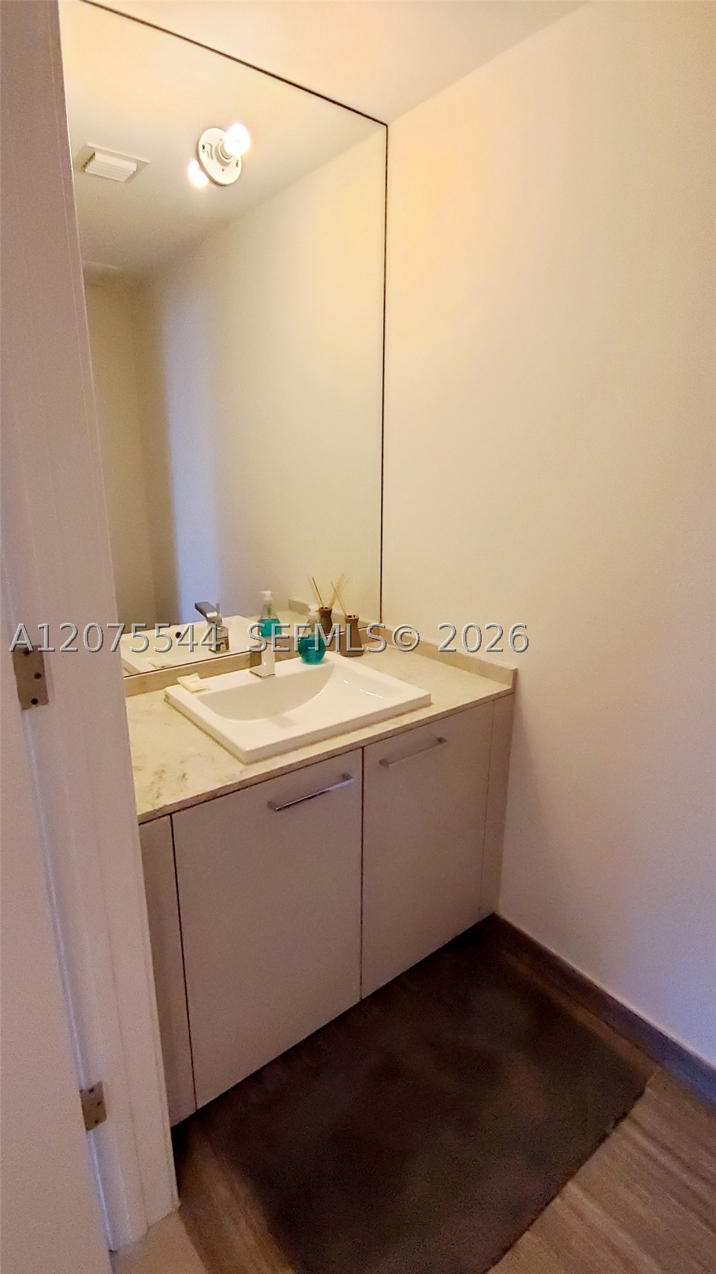 image 1010 Brickell13