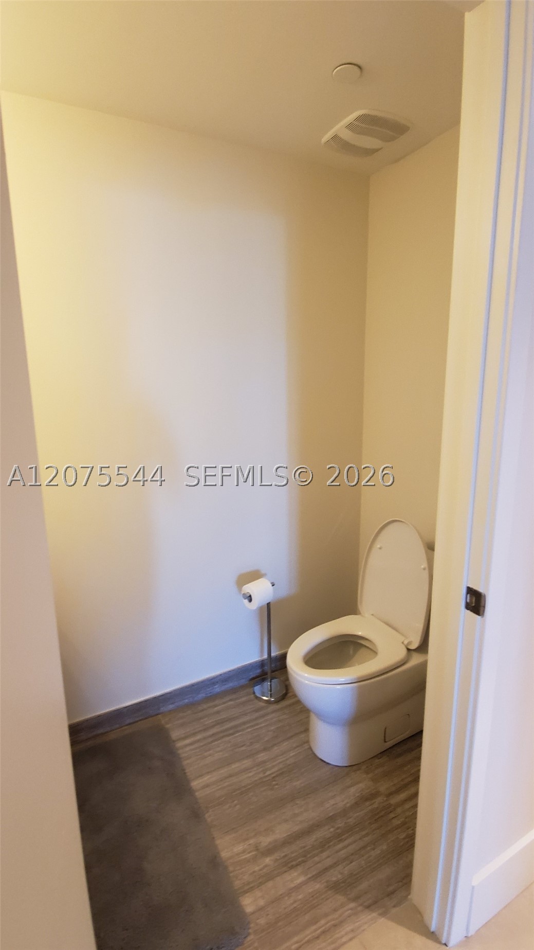 image 1010 Brickell14