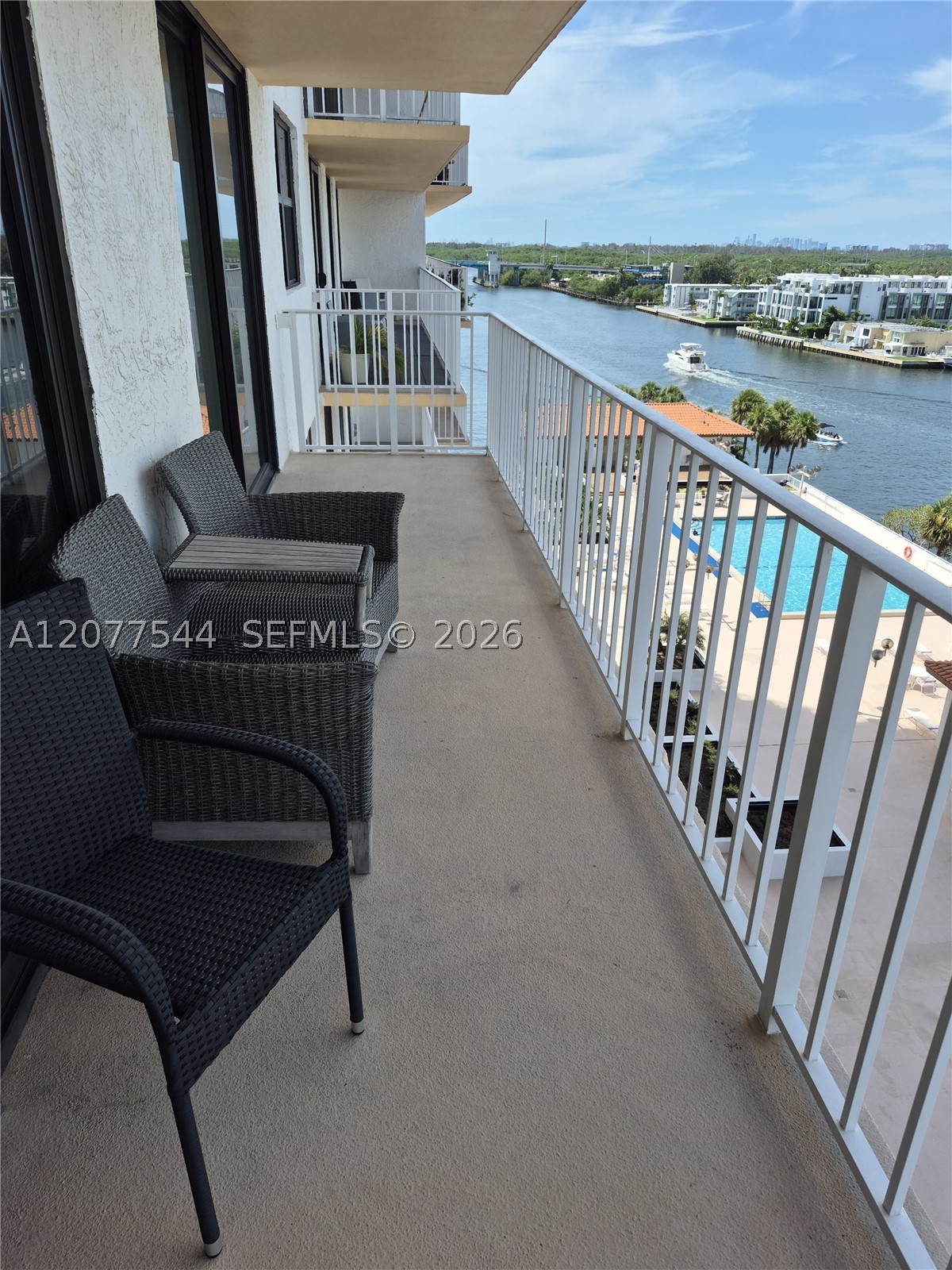 image Winston Towers 7001