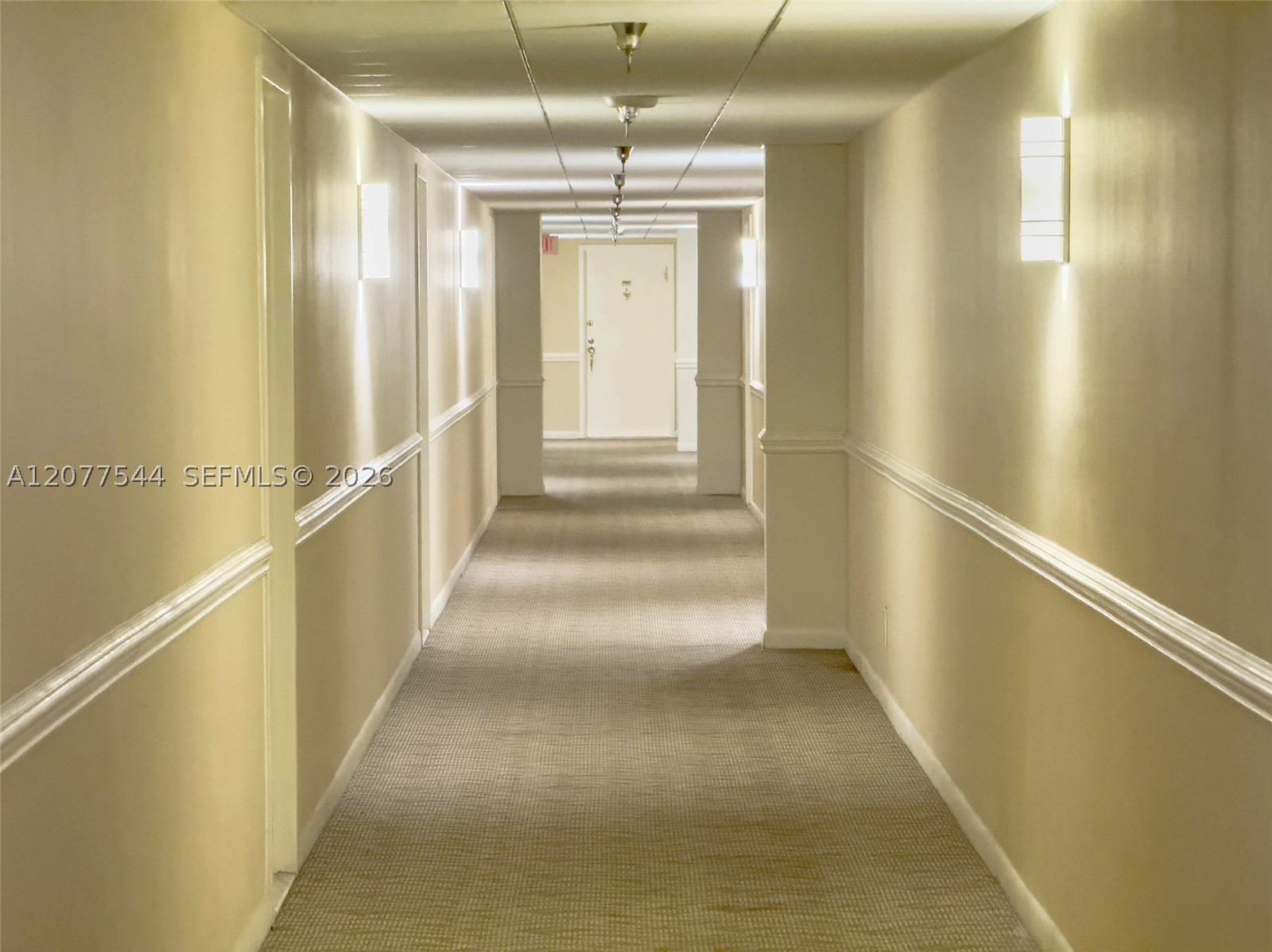 image Winston Towers 70021