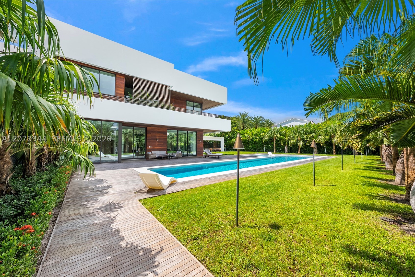 9860 NE 5th Ave Rd Miami Shores, FL 33138