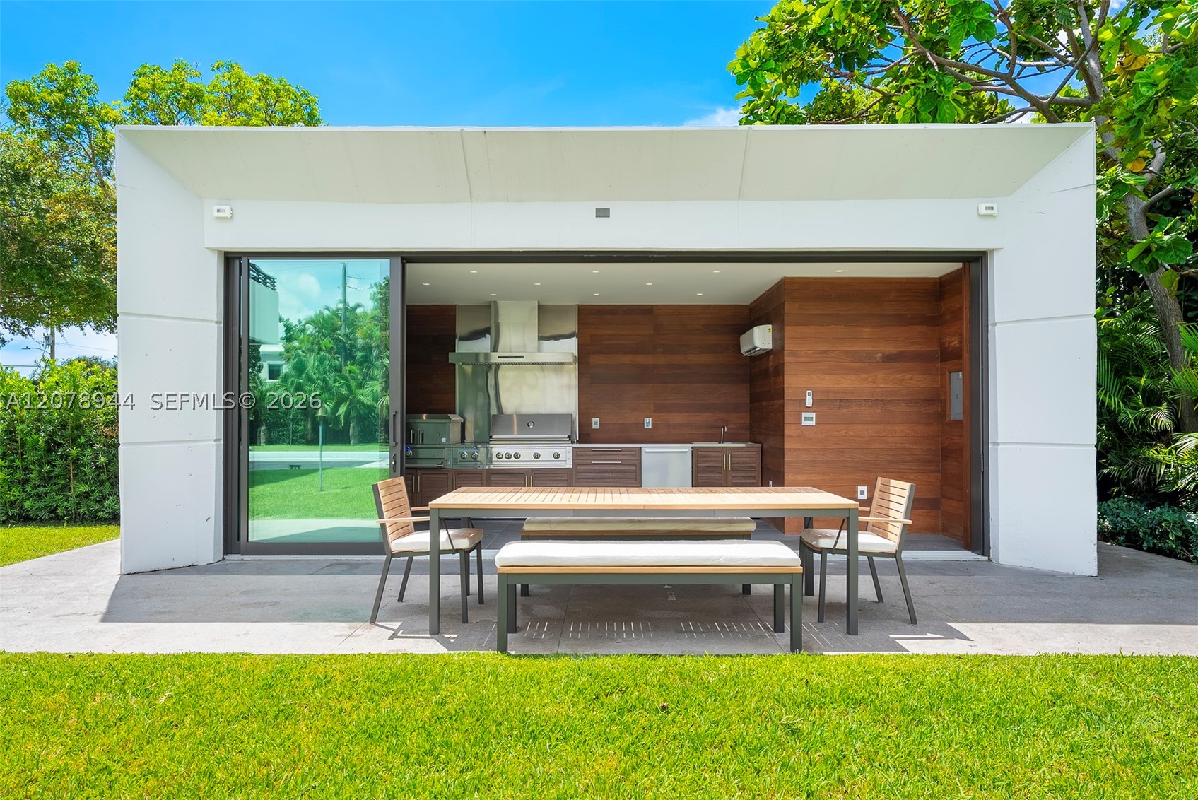9860 NE 5th Ave Rd Miami Shores, FL 33138