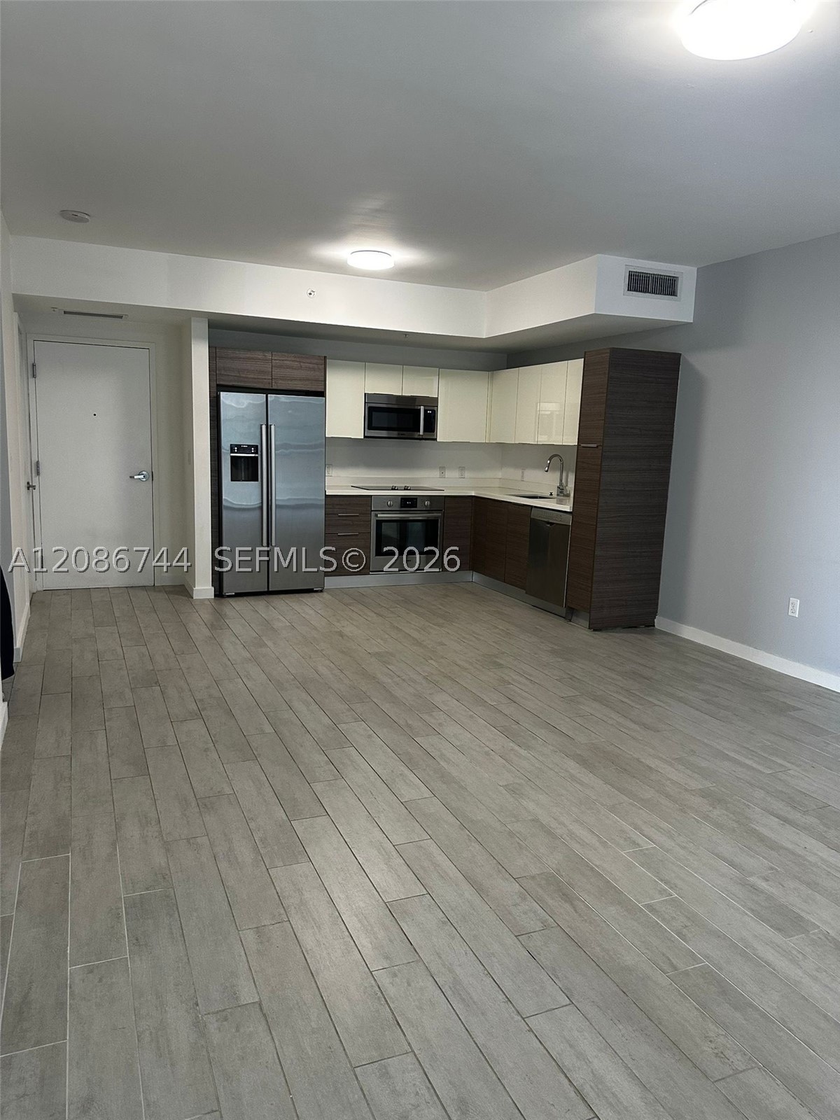 image Brickell Ten0