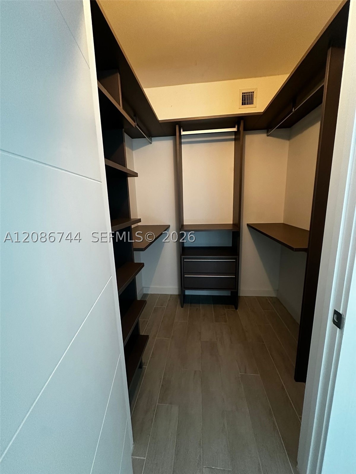 image Brickell Ten4