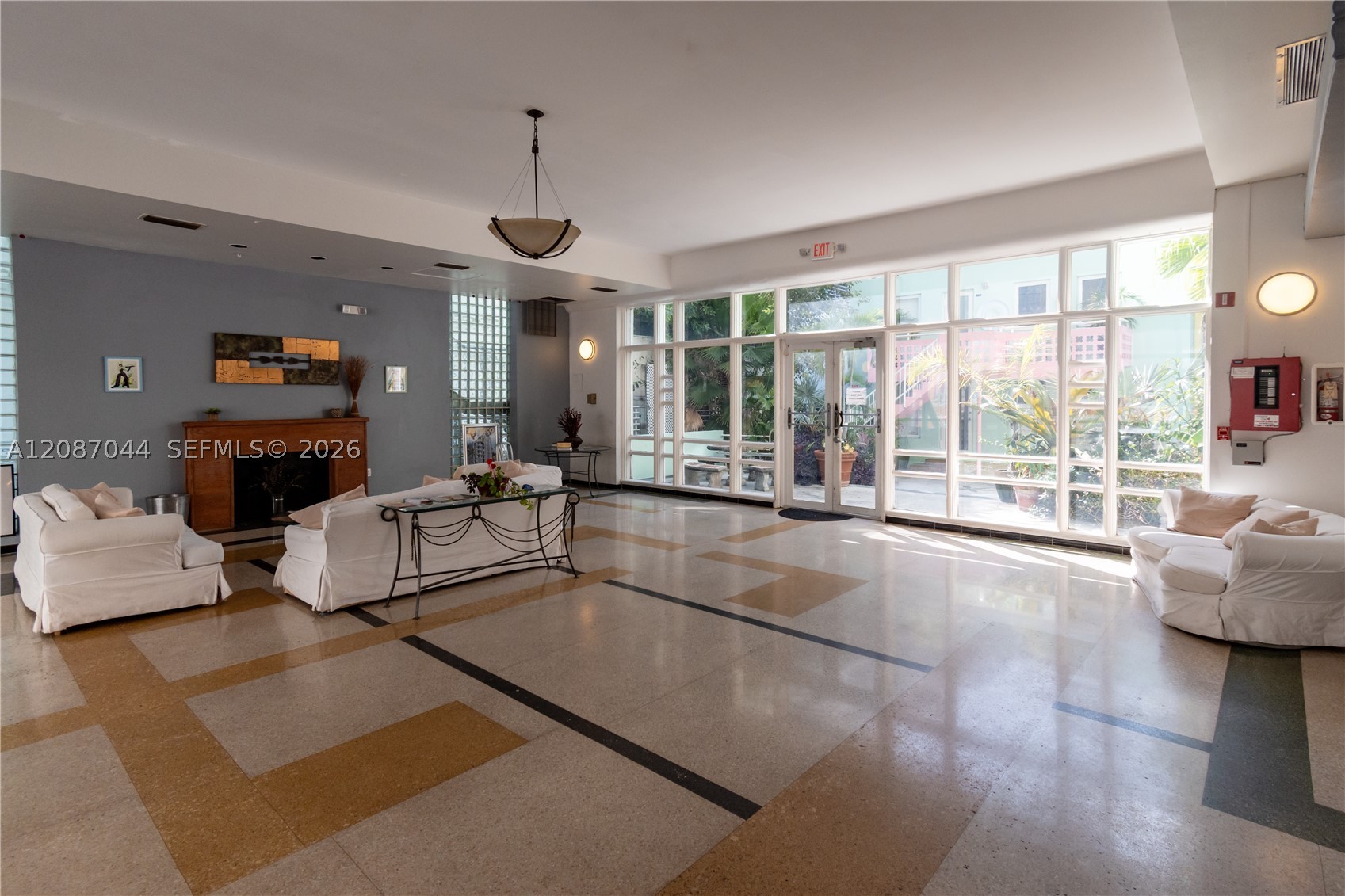 1460 Ocean Dr #309 Miami Beach, FL 33139