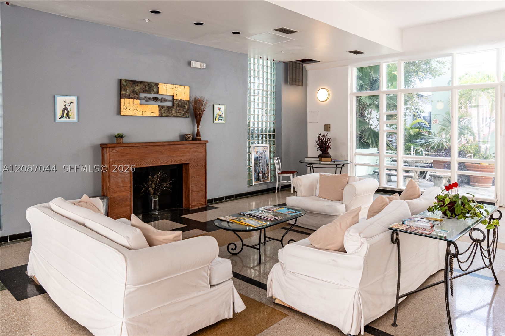 1460 Ocean Dr #309 Miami Beach, FL 33139
