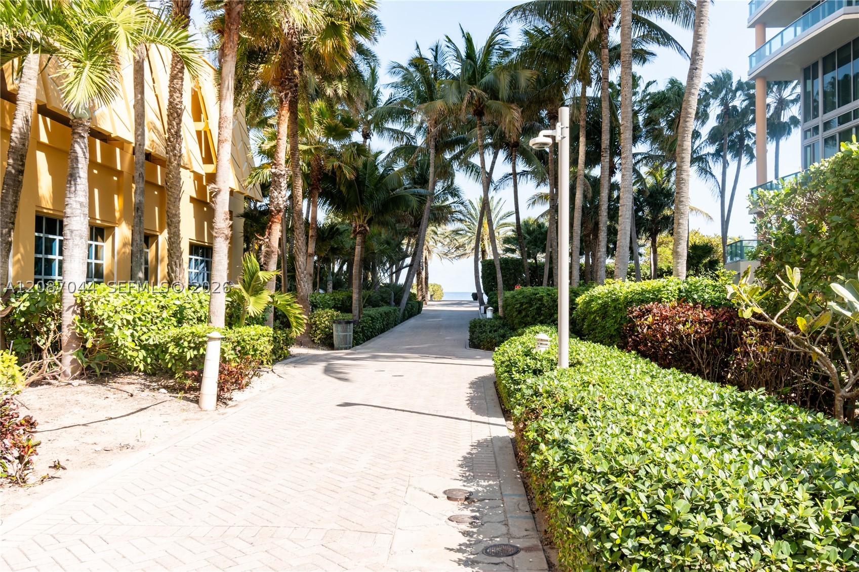 1460 Ocean Dr #309 Miami Beach, FL 33139