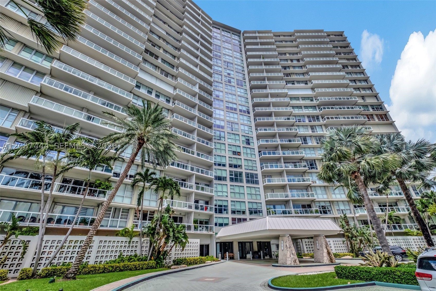 2451 Brickell Ave #12G
