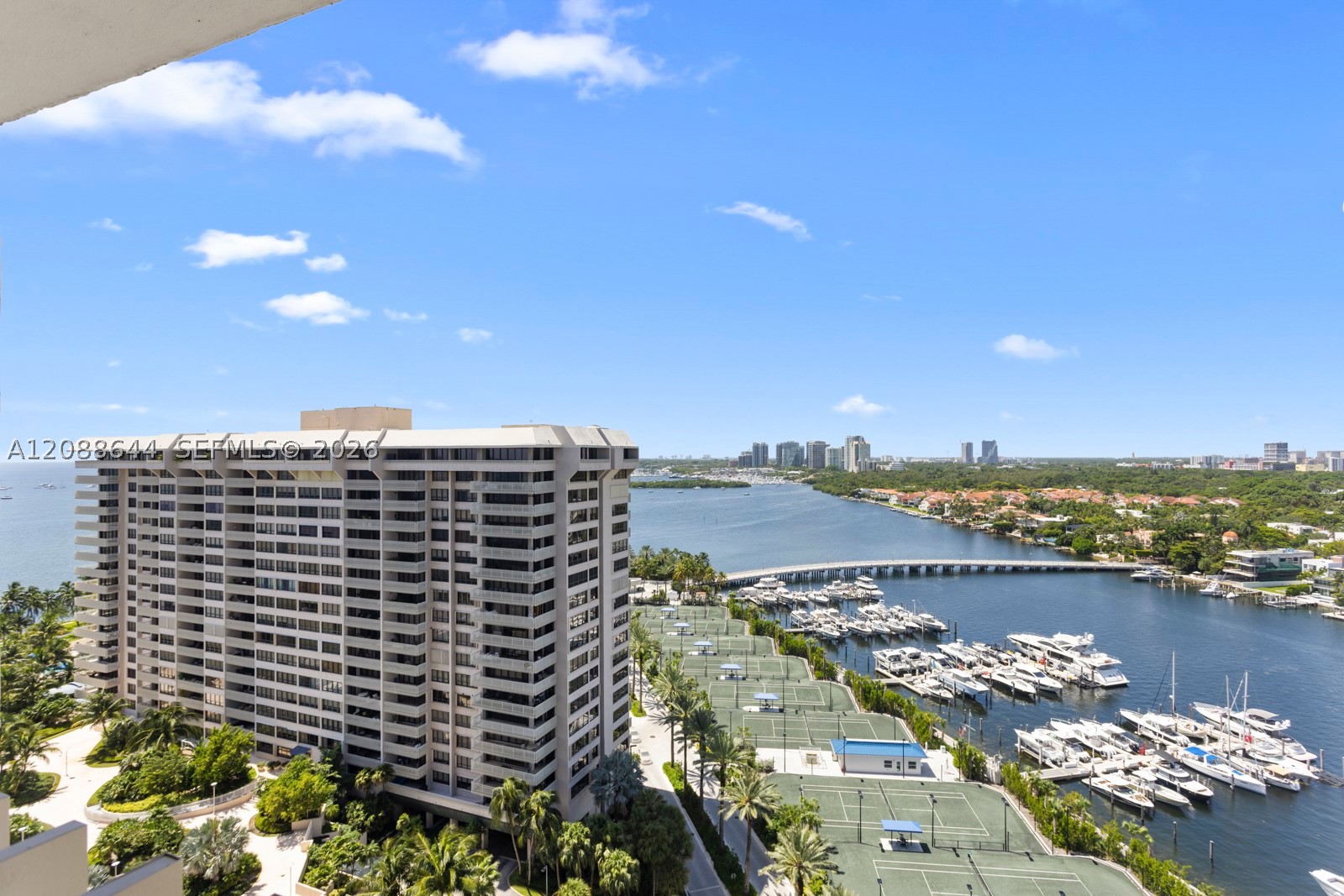 3 Grove Isle Dr #CPH08 Miami, FL 33133