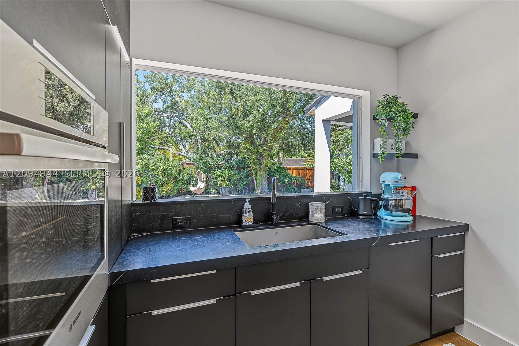 1867 SW 14th Ter Miami, FL 33145