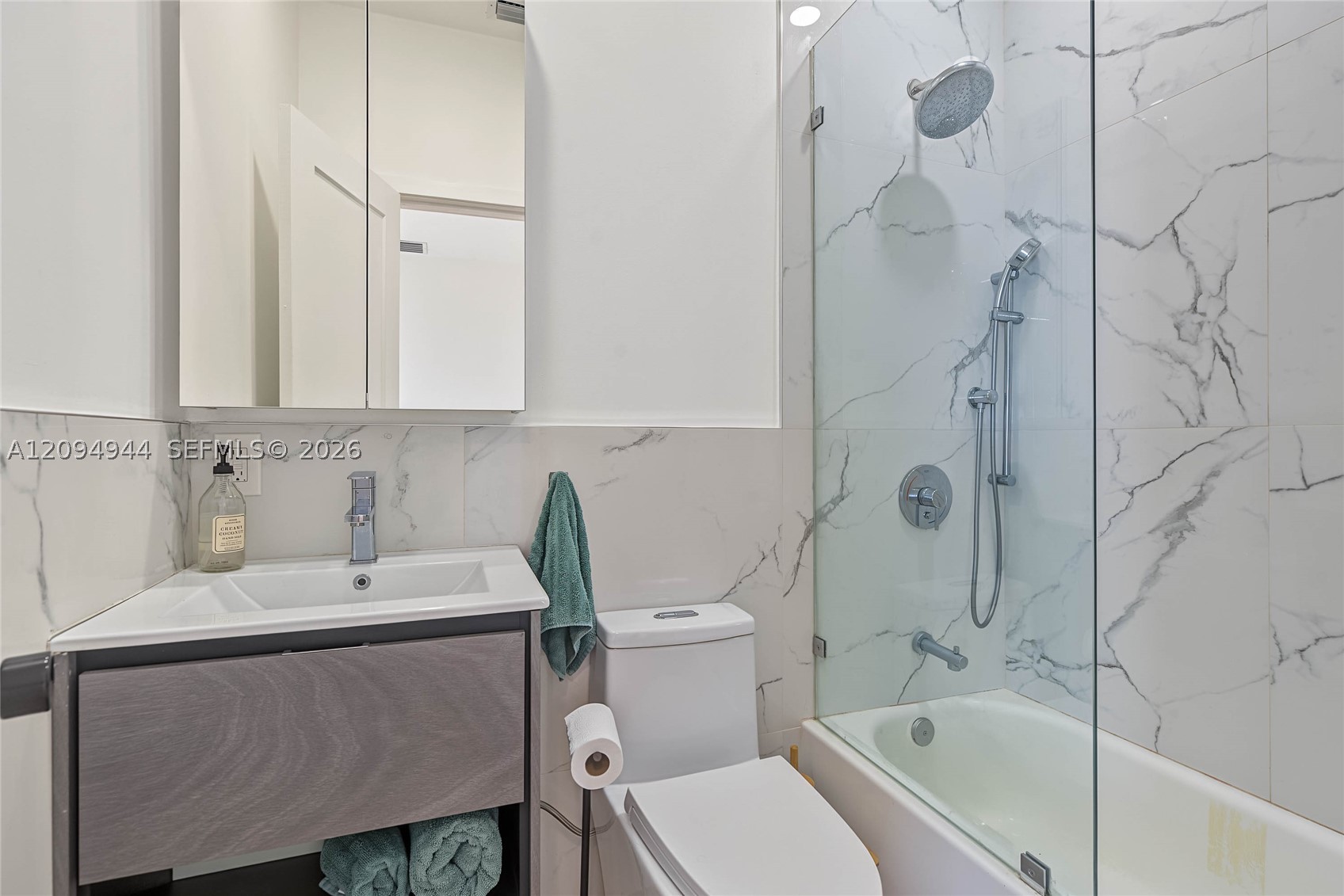 1867 SW 14th Ter Miami, FL 33145