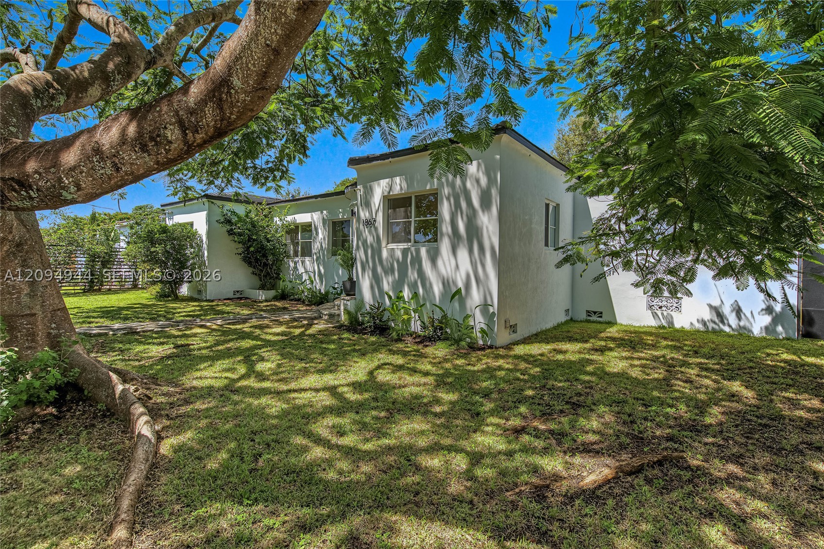 1867 SW 14th Ter Miami, FL 33145