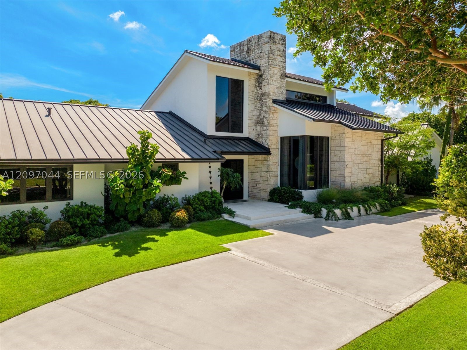 5902 SW 105th St Pinecrest, FL 33156