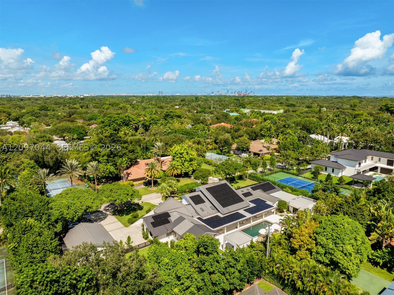 5902 SW 105th St Pinecrest, FL 33156
