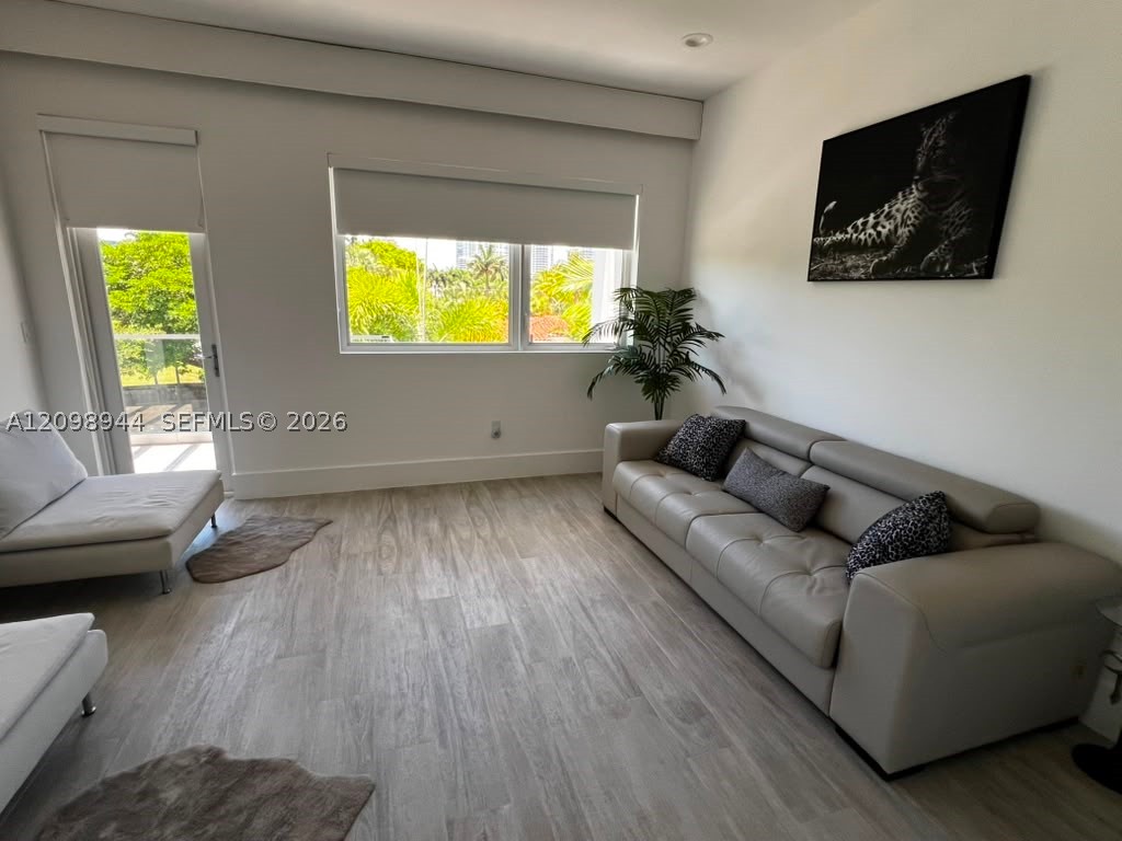 18975 Atlantic Blvd Sunny Isles Beach, FL 33160