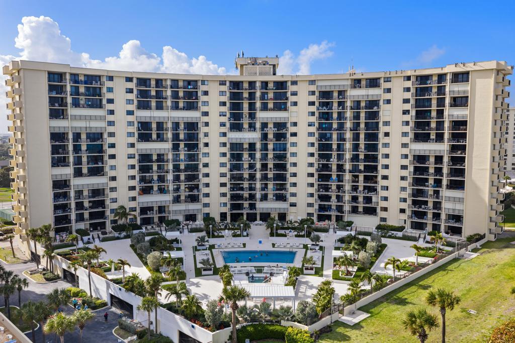 200 Ocean Trl #T7 Jupiter, FL 33477