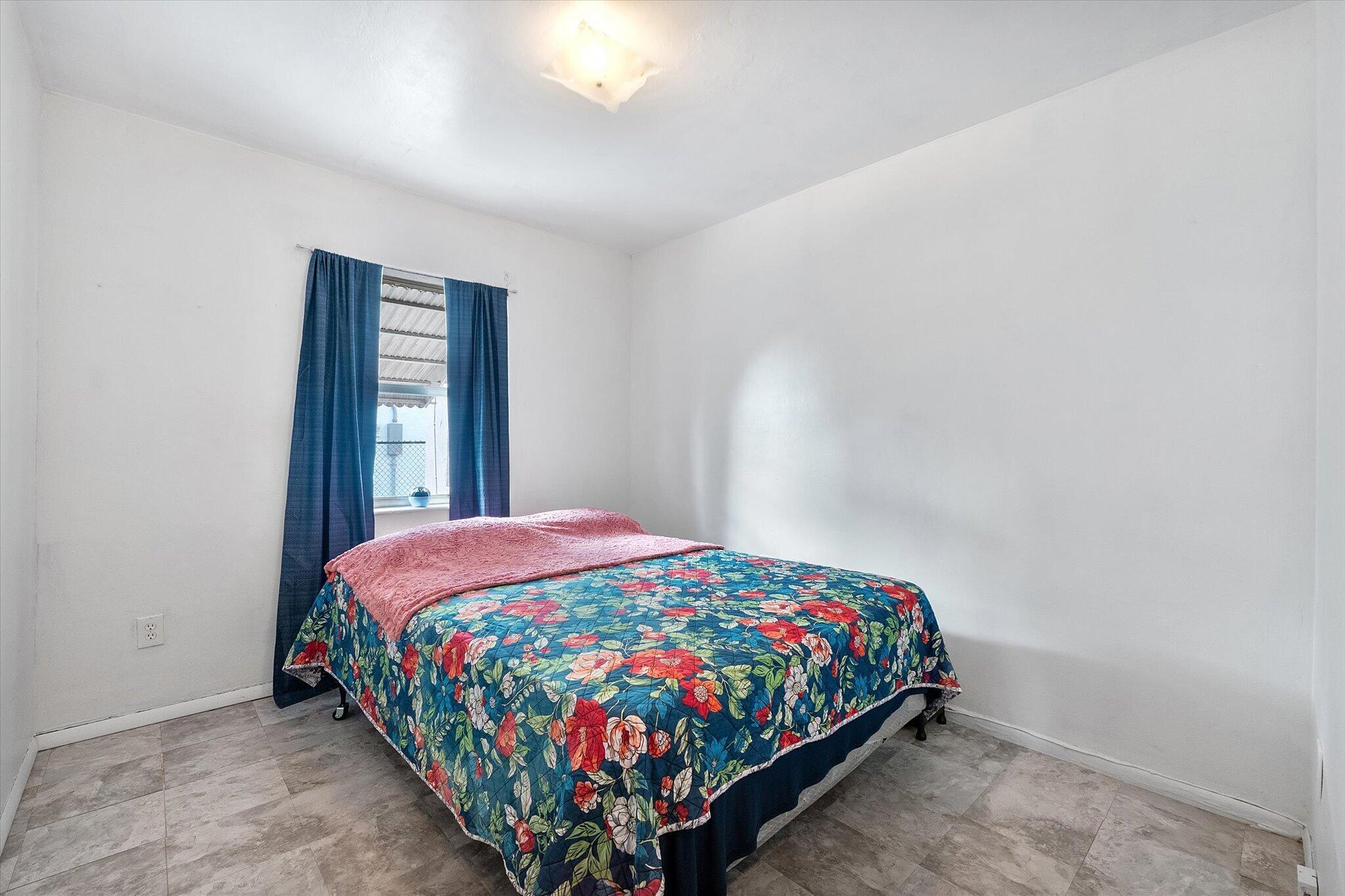 640 SW 28th Fort Lauderdale, FL 33312