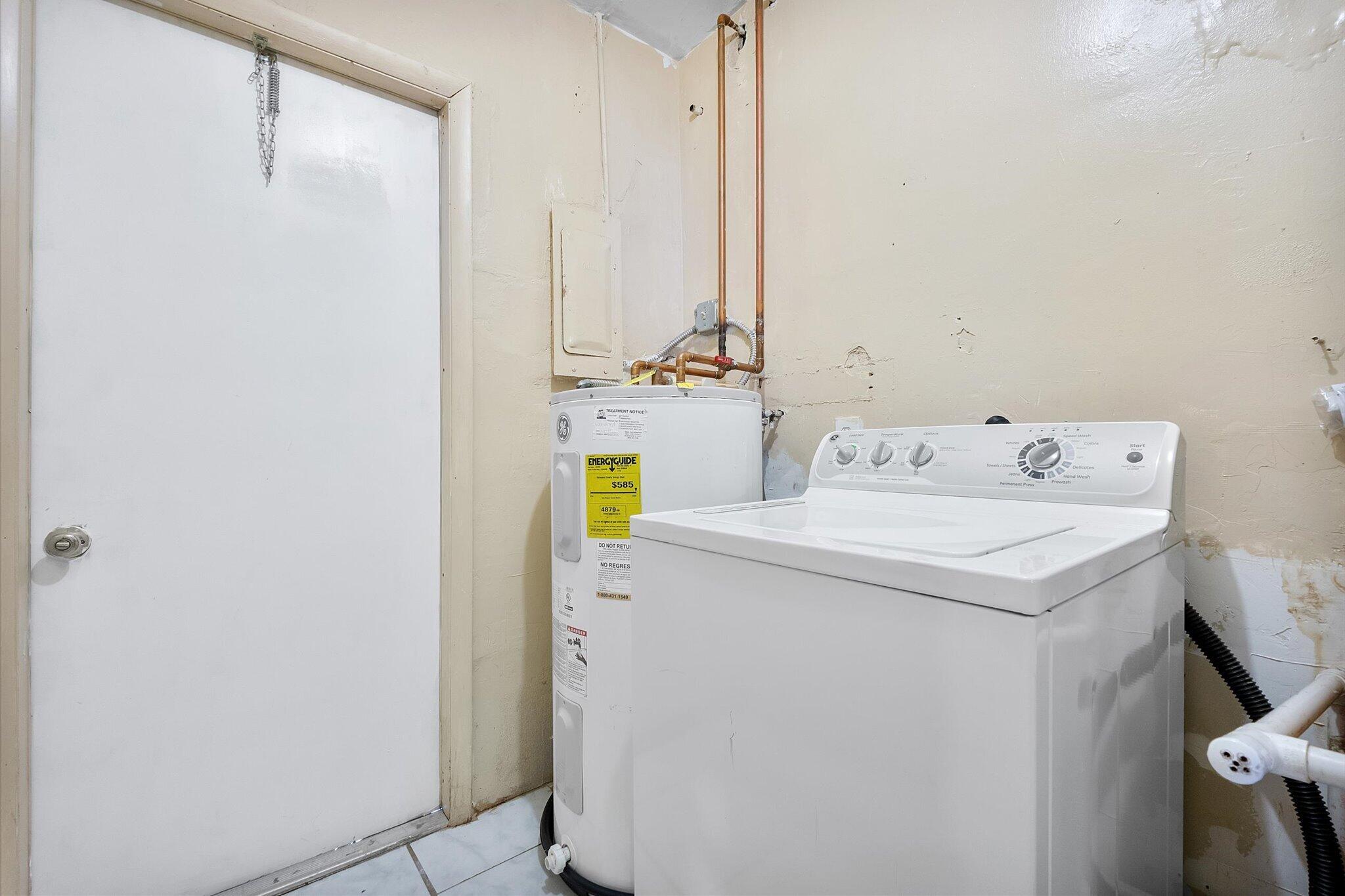 640 SW 28th Fort Lauderdale, FL 33312