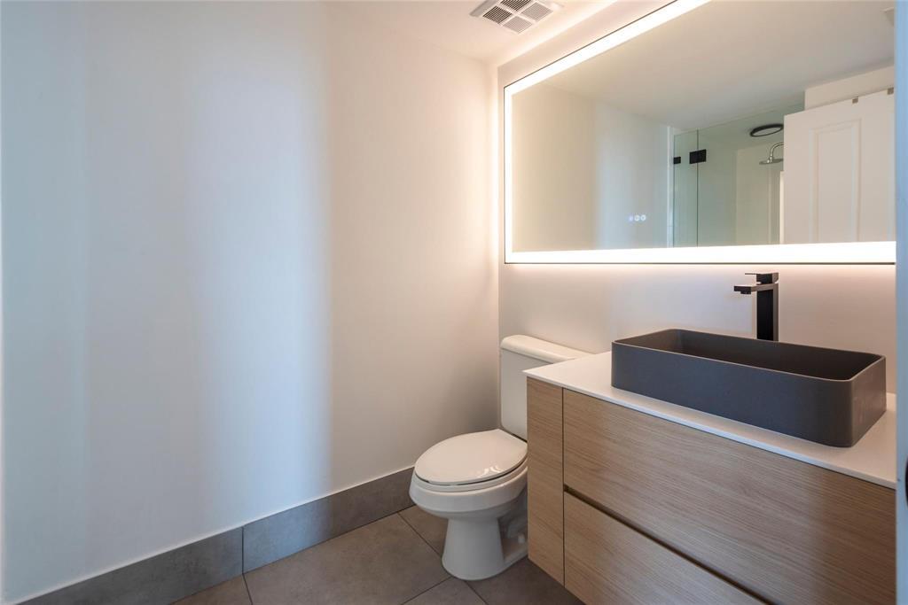 401 SW 4th #1702 Fort Lauderdale, FL 33315