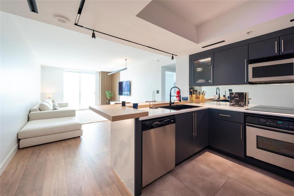 401 SW 4th #1702 Fort Lauderdale, FL 33315