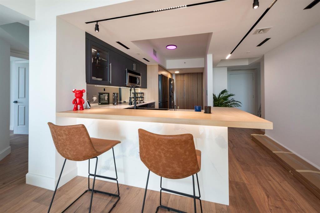 401 SW 4th #1702 Fort Lauderdale, FL 33315