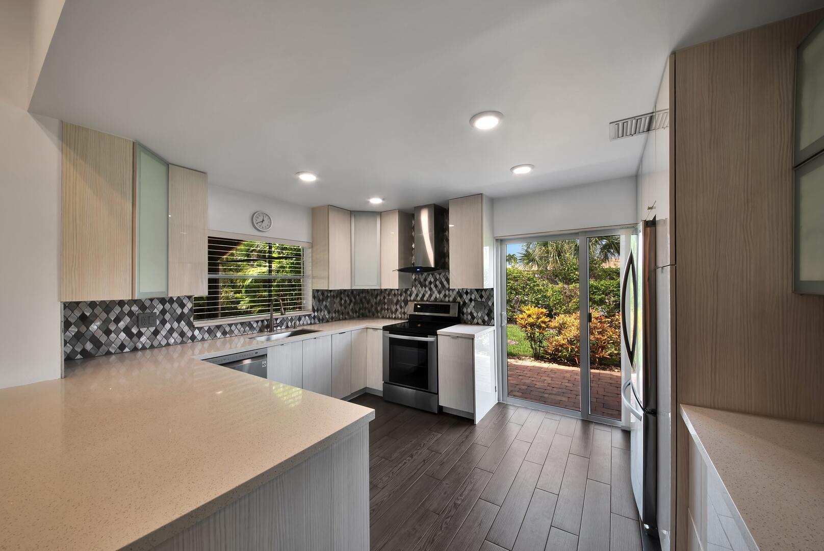 5529 Lakeview Mews Boynton Beach, FL 33437