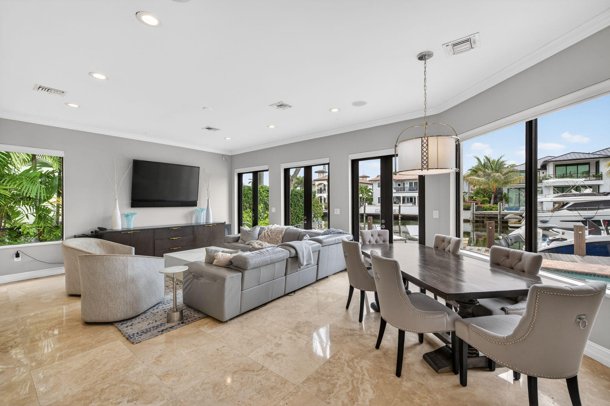 2406 Barcelona Fort Lauderdale, FL 33301